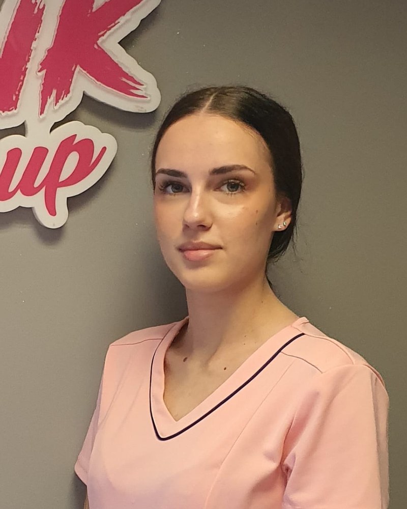 Laura Banko, kozmetičarka